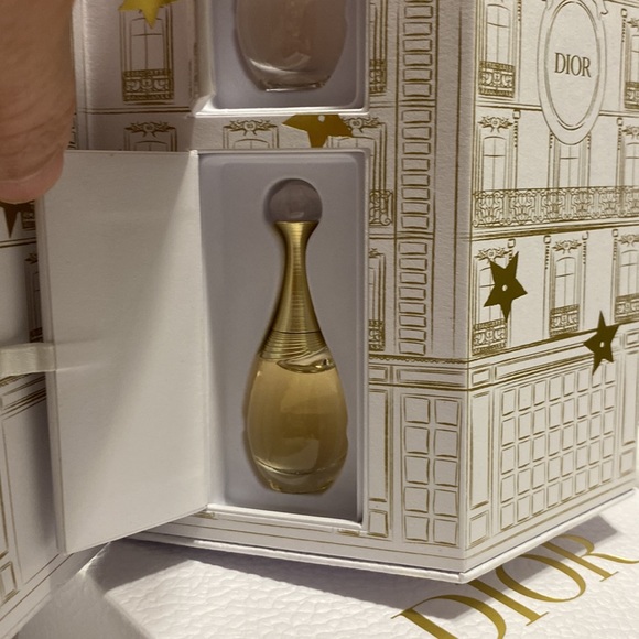 DIOR J’adore Mini Advent Calendar/Discovery Set - Picture 10 of 10